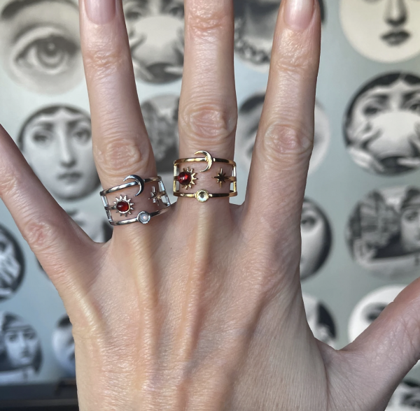 Himmlischer Ring mit Sonne Mond und Sterne mit Amethyst als vergoldeter Astrologie schmuck das perfekte Geschenk für sie